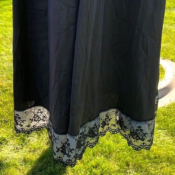 Vintage 60s Gilead Nightgown - Picture 3 of 5